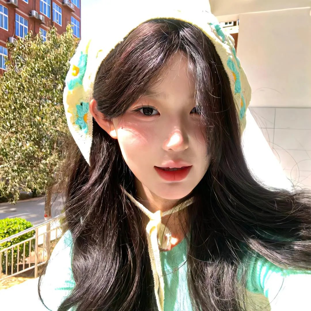 白衣校花与大长腿2